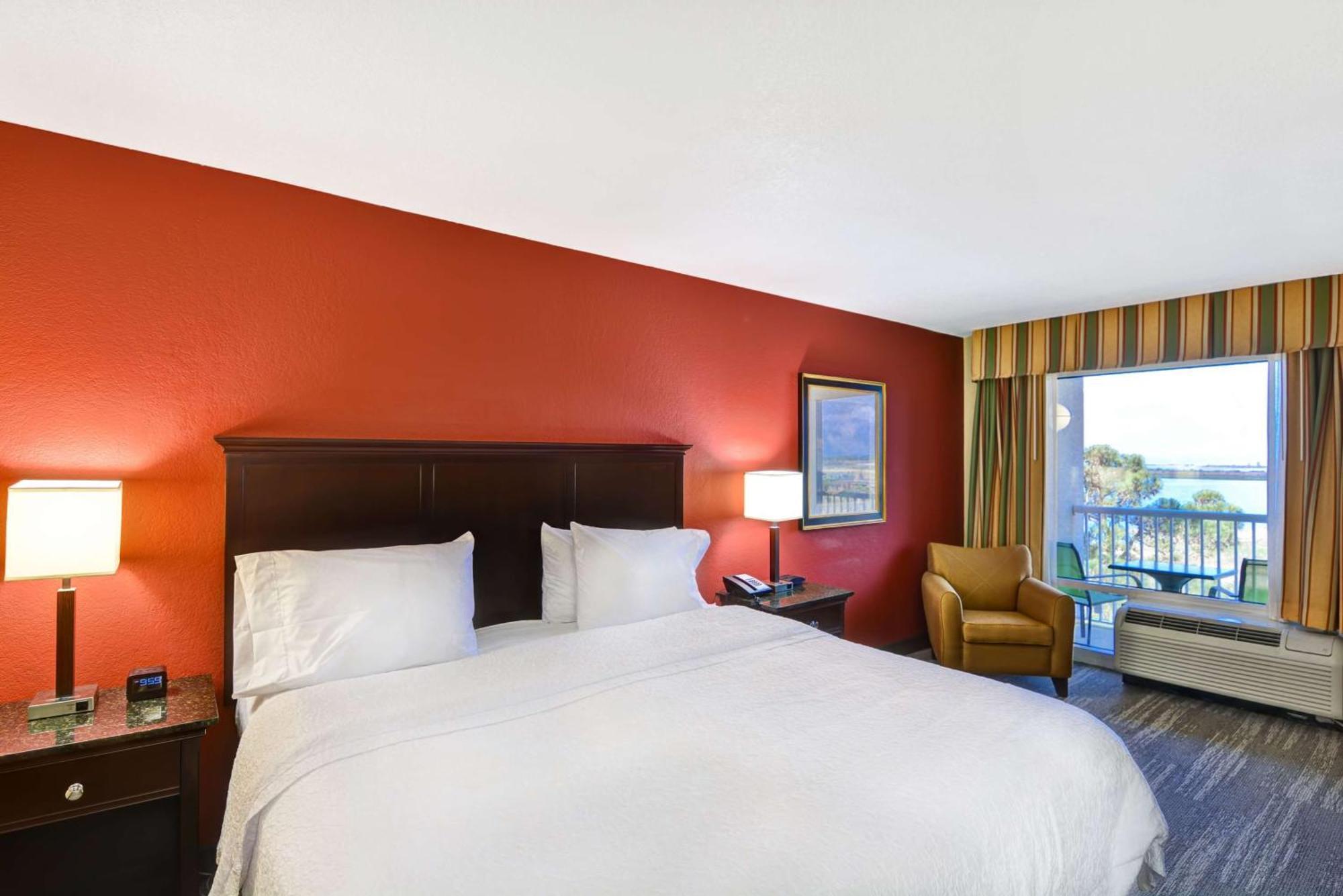 Hampton Mobile/east Bay 3*