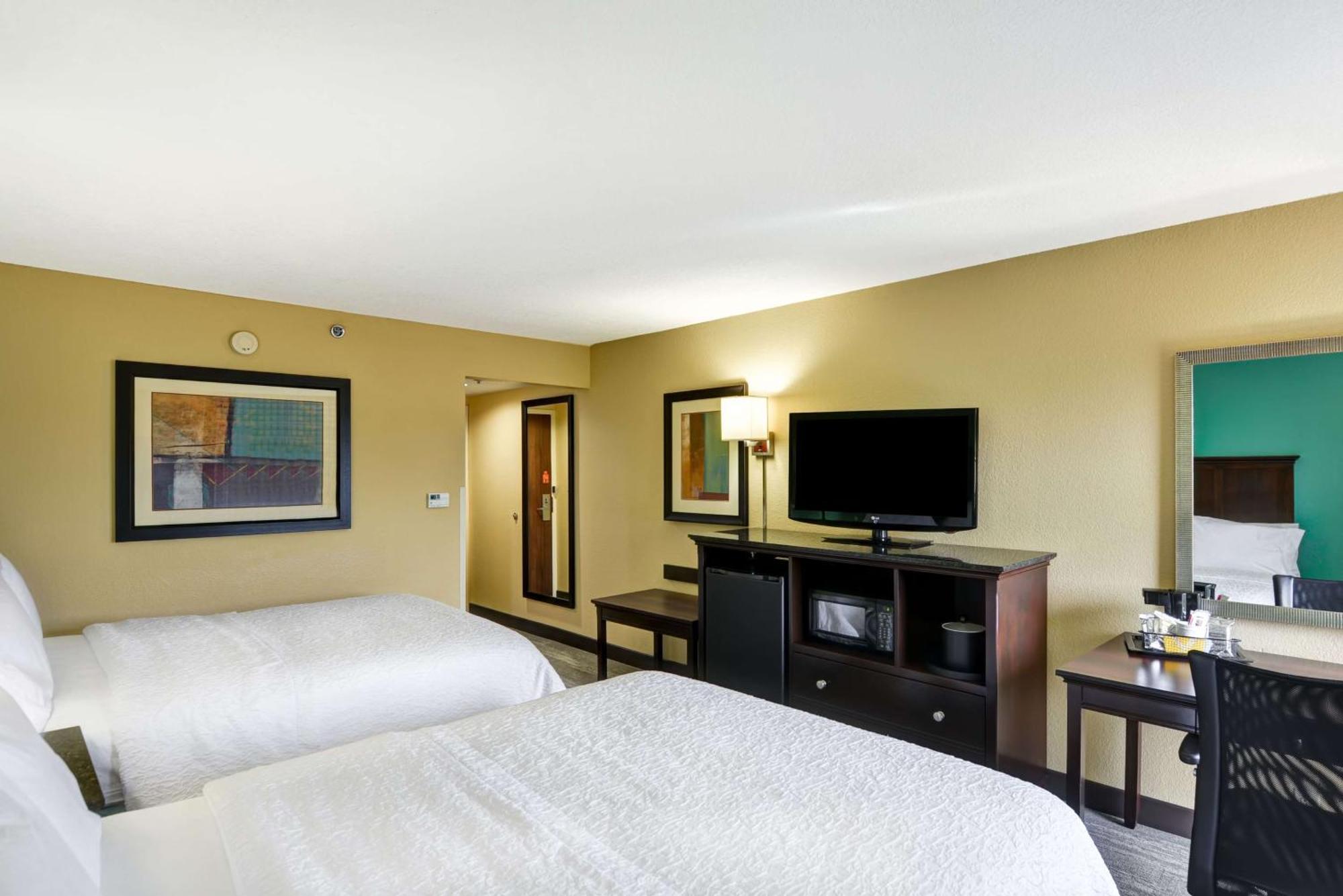 Hampton Mobile/east Bay 3*