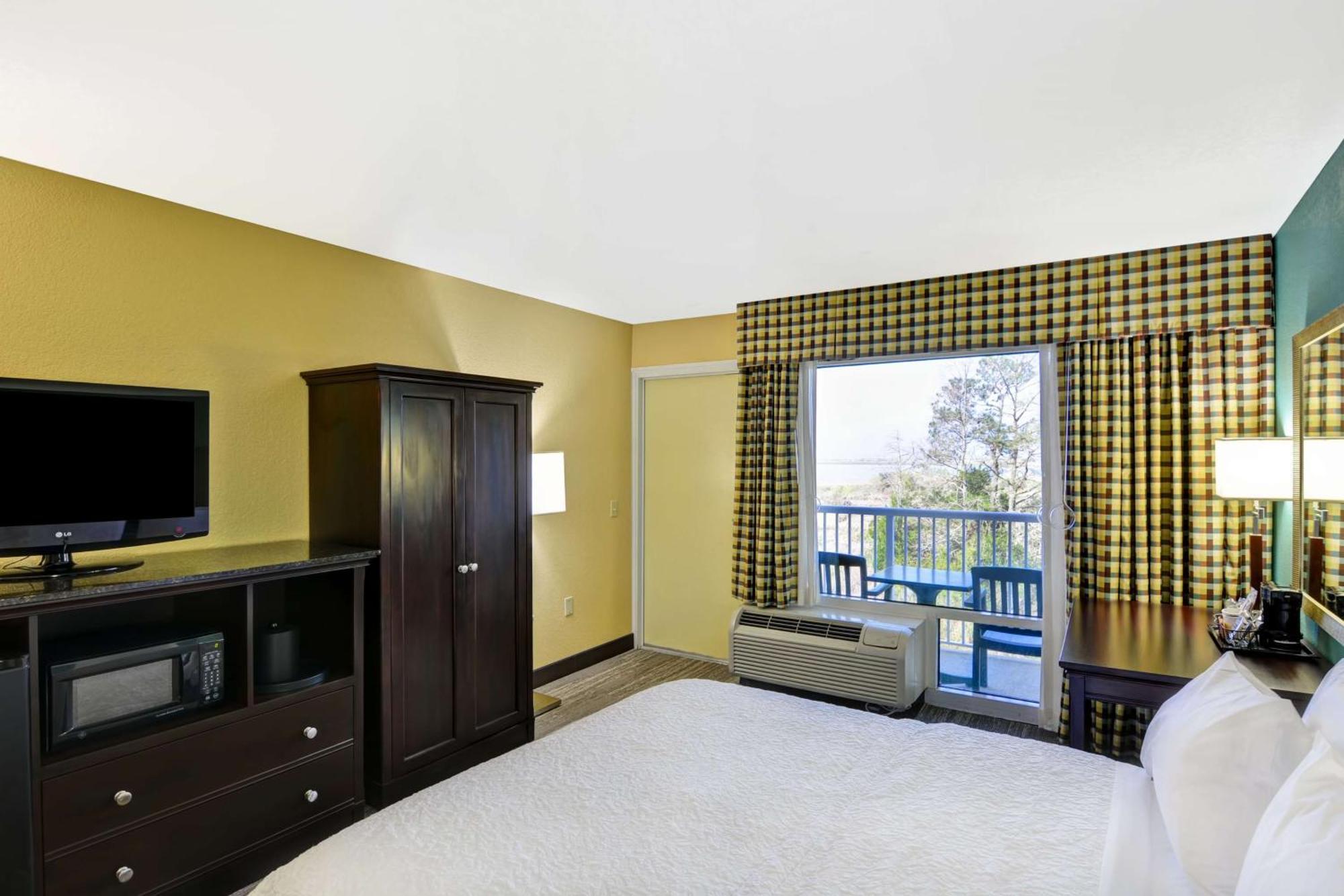 Hampton Mobile/east Bay Hotel 3*